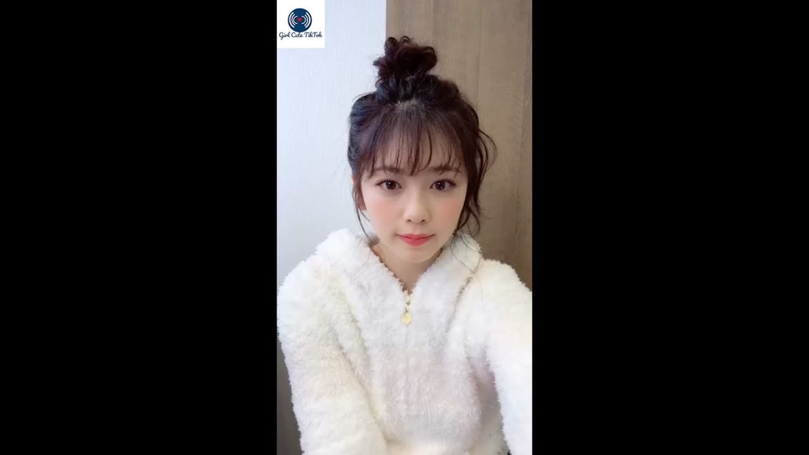 日本tiktok  Fuka Koshiba 小芝風花【公式】 日本テレビ　ドラマ「美食探偵　明智五郎」4月12日〜放送