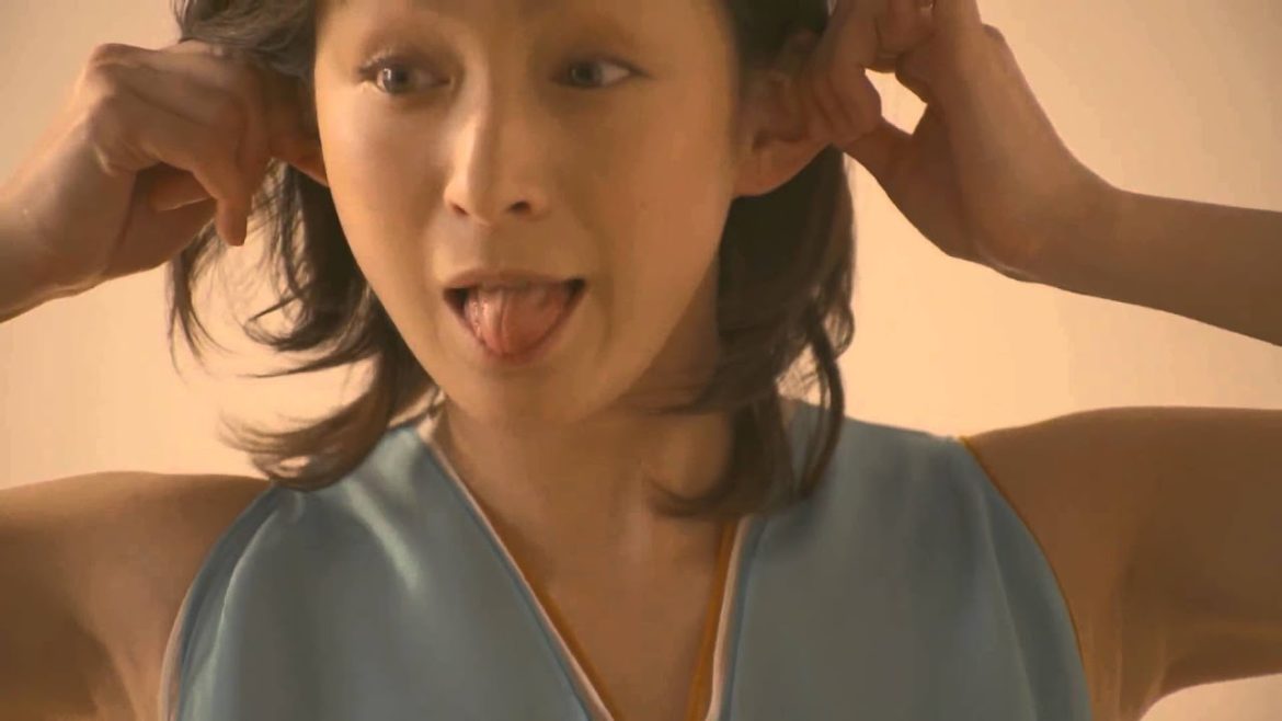 【広末涼子（ひろすえりょうこ）】出演CM　からだ巡茶　 巡りのお茶法 「耳ヨガ」篇 KARADA MEGURI Cha