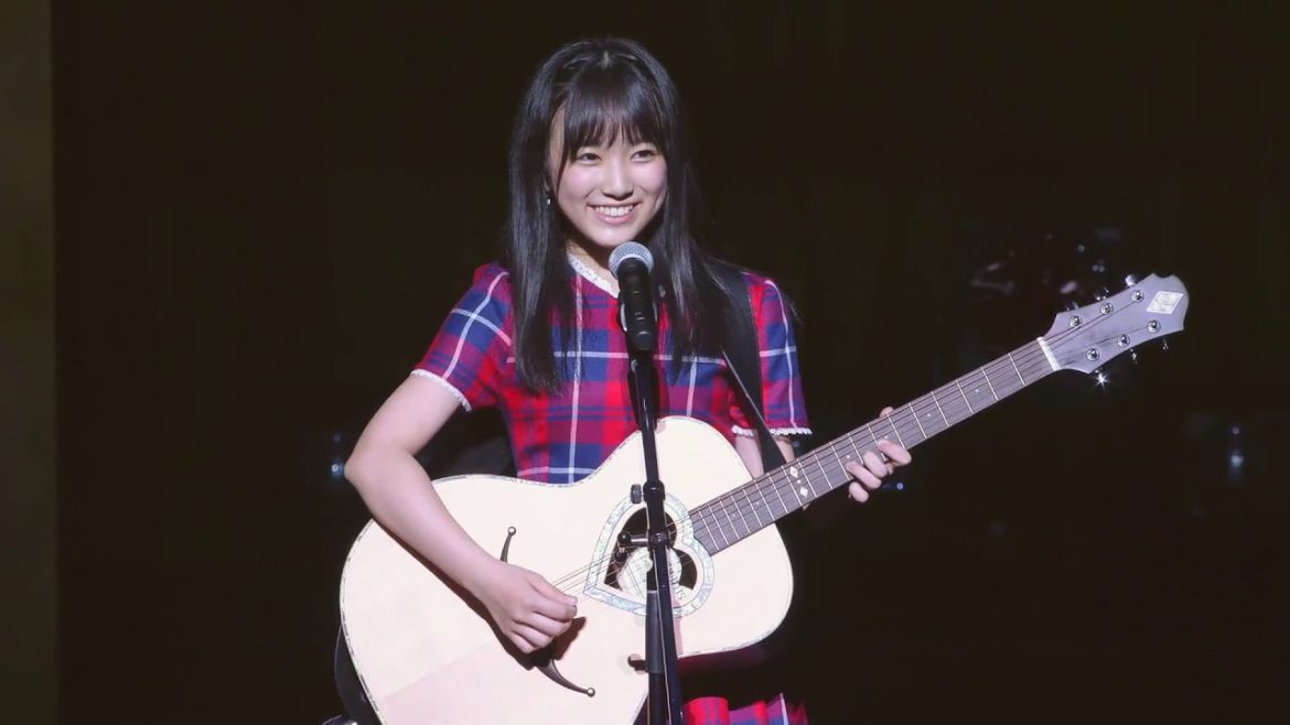 HKT48矢吹奈子ギターを弾く / AKB48 - 言い訳Maybe (Iiwake Maybe ) ~HKT48 夏のホールツアー 2016