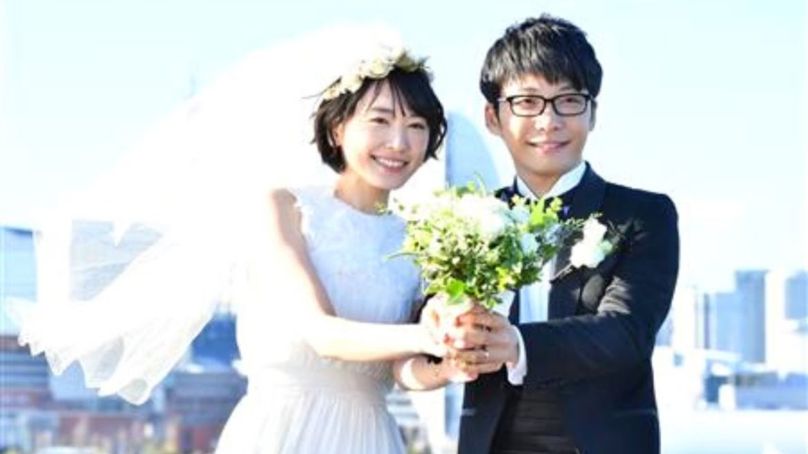 ガッキー&星野源　逃げ恥婚! 極秘交際半年で電撃発表 - Star news