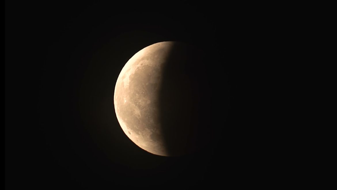 皆既月食 2021　北海道赤平市