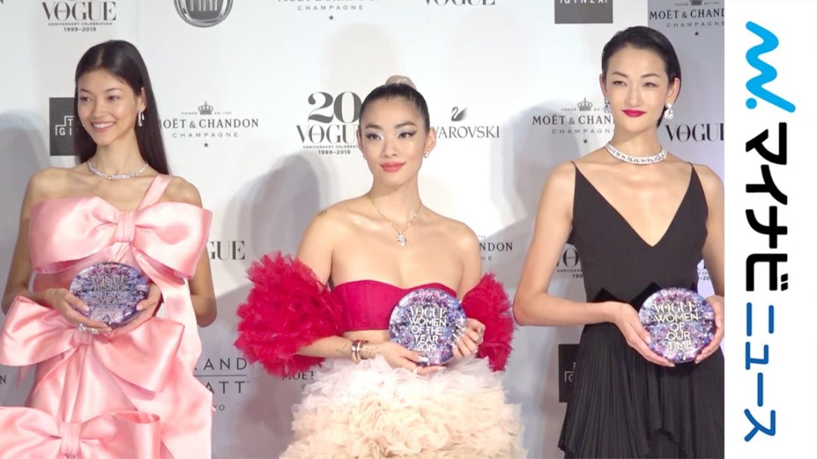 新星モデル「美佳」のスタイルに驚き! デビュー2ヶ月でルイ・ヴィトン&シャネル&サンローランのショーに出演  「VOGUE JAPAN WOMEN OF THE YEAR 2019」 新星モデル「美佳」のスタイルに驚き! デビュー2ヶ月でルイ・ヴィトン&シャネル&サンローランのショーに出演  「VOGUE JAPAN WOMEN OF THE YEAR 2019」