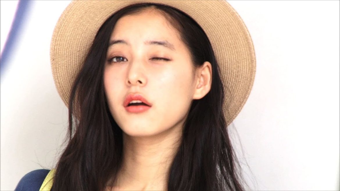 ノンノ７月号　岡本あずさ・岡田紗佳・新木優子“スカート派がパンツ買うなら”撮影をのぞき見