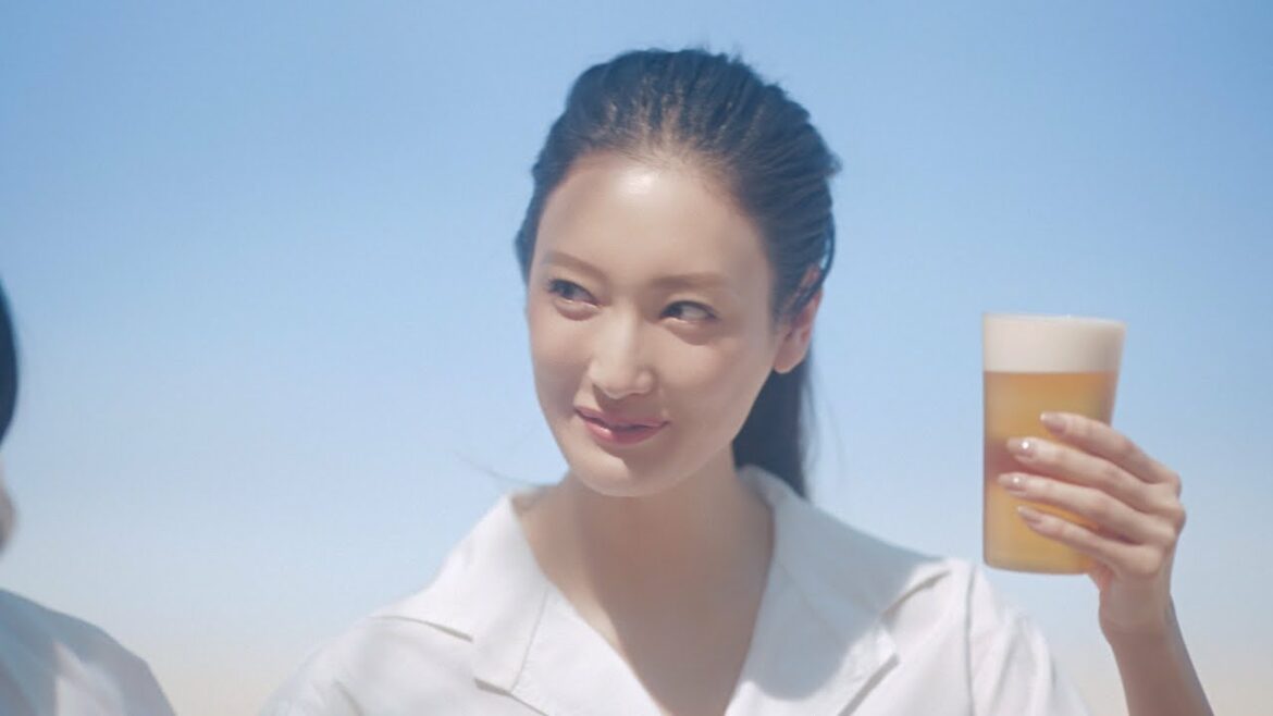 オールフリー『でた時代』篇 15秒 菜々緒 オカリナ サントリー CM