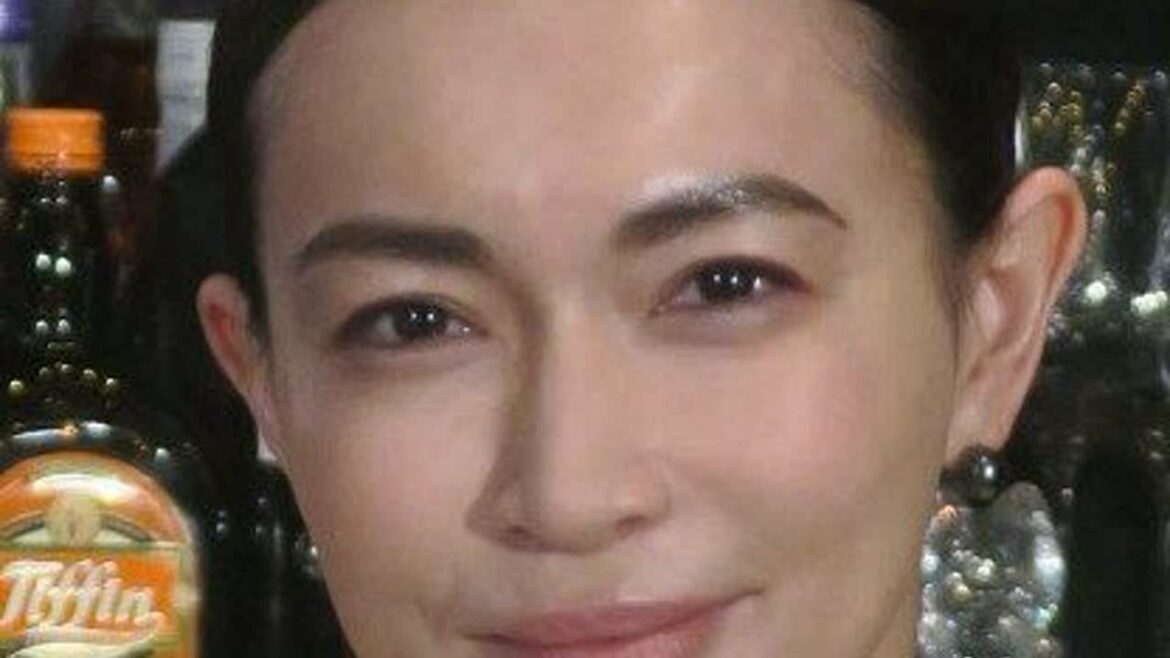 長谷川京子、突如の下着姿にファン驚き&歓喜 「なんて格好してるんですか」