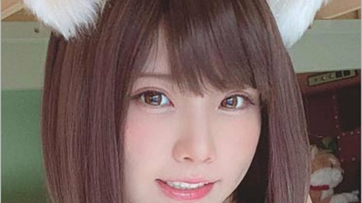 えなこがプロゲーマー・けんきと同棲し結婚語る。現在の年収公表、ファン離れ加速懸念も交際認めた理由は…画像あり