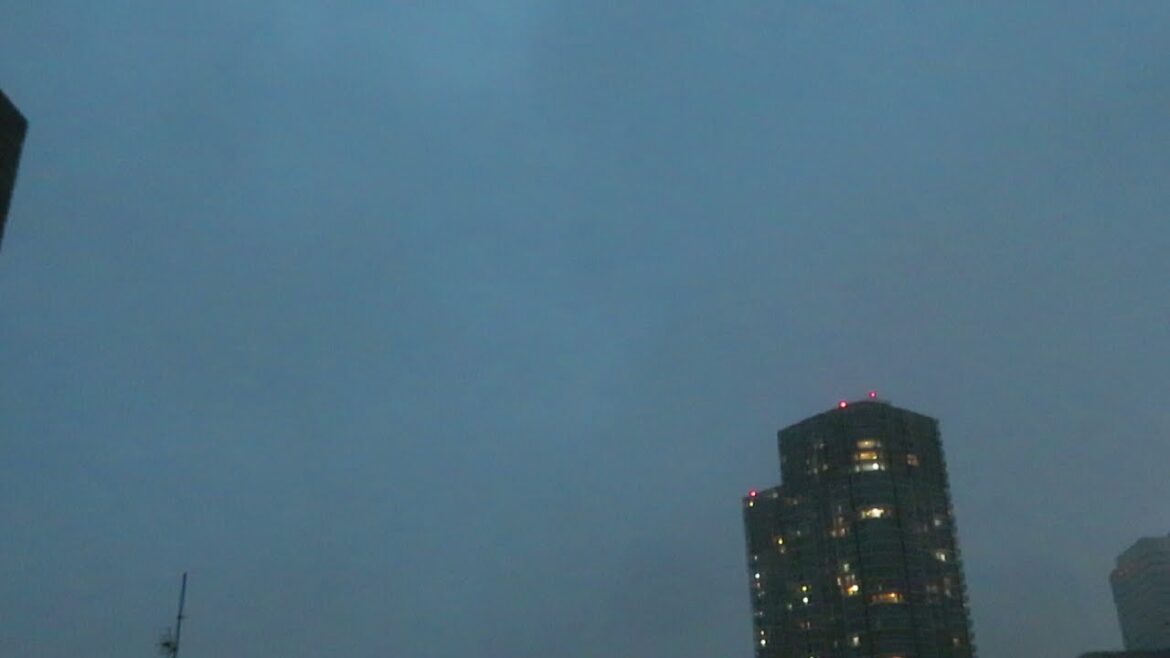 【自然音】激しい雨の音と雷の音Part 6、読書用・睡眠用bgm、Sound of rain、sound of thunder、Okinawa Nature Sounds、梅雨の沖縄、線状降水帯、稲光