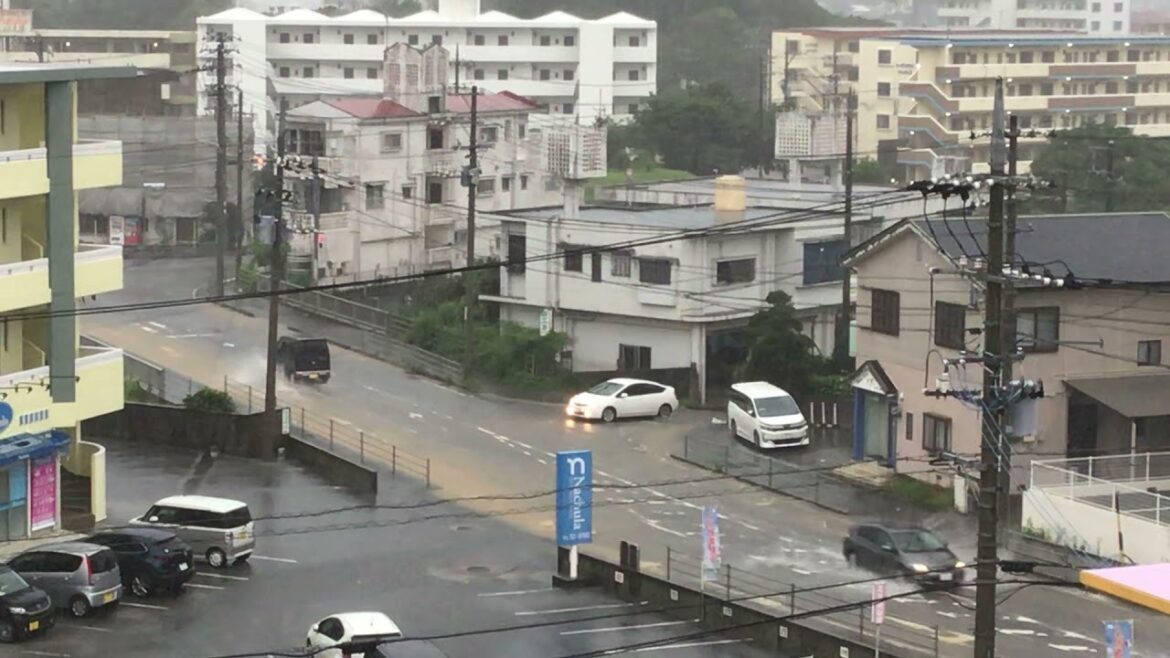 線状降水帯 名護市 冠水