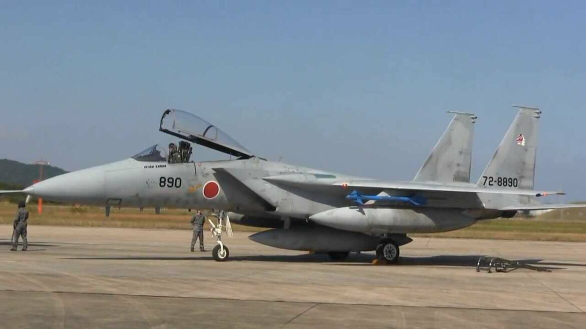 築城基地航空祭　2013　模擬ｽｸﾗﾝﾌﾞﾙ　304SQ 第８航空団