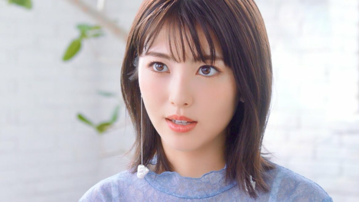 浜辺美波、真っ直ぐな瞳で自分の整え方を語る。板垣瑞生、芋生悠ら出演の青春サクセスストーリードラマのキーパーソンも／メニコン「メルスプラン」WEBドラマ+インタビュー