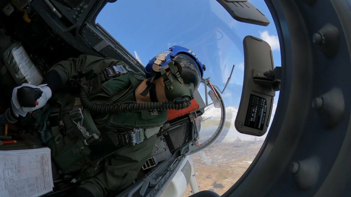【360°VR！ブルーインパルスコックピット映像】東京2020オリンピック聖火到着式ブルーインパルスコクピット映像【VR 360 VIDEO】