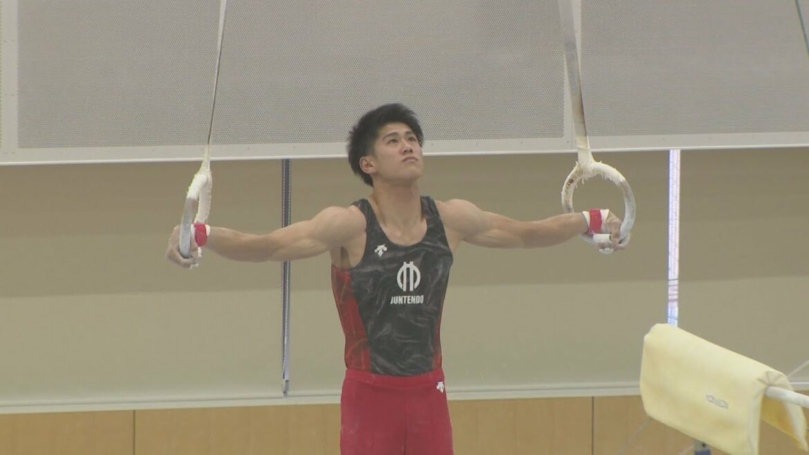 橋本、萱が6種目で好演技 順天堂大とセントラルが試技会