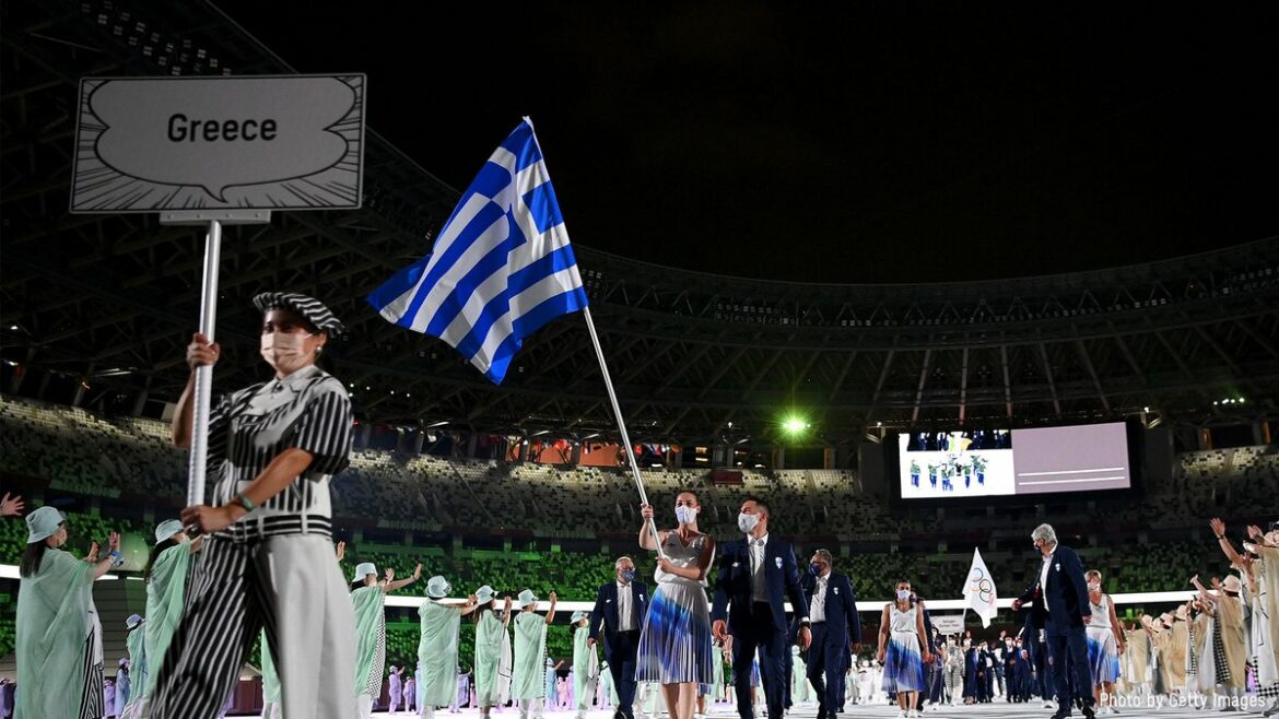 Olympic Games Tokyo 2020 Opening Ceremony

選手が #ゲーム音楽 に合わせて入場中。

国名の #プラカード は漫画の...
