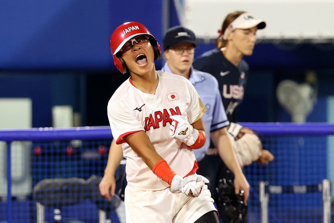 日本は＃Toyko2020の#Softballで#goldを獲得しました。再戦1⃣3⃣はい...