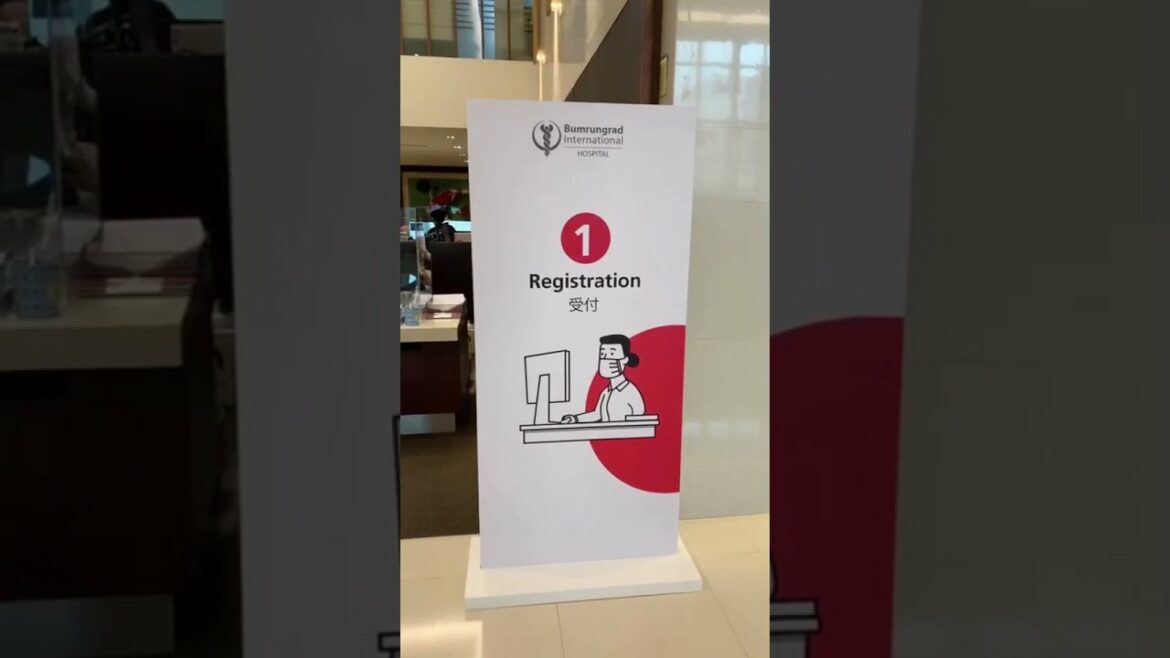 バムルンラード病院、在留邦人のためのアストラゼネカワクチン無償接種開始！Bumrungrad #Shorts