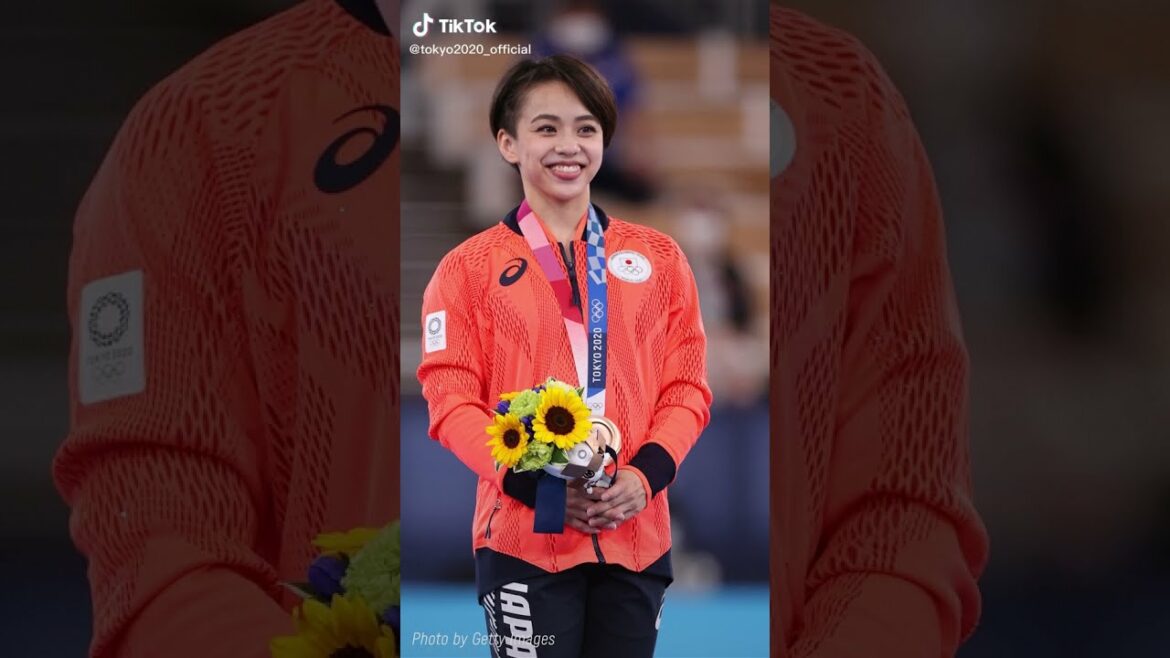 体操競技 女子種目別ゆか 村上 茉愛選手が 銅メダル 🥉獲得！日本の体操女子57年ぶりのメダルです✨