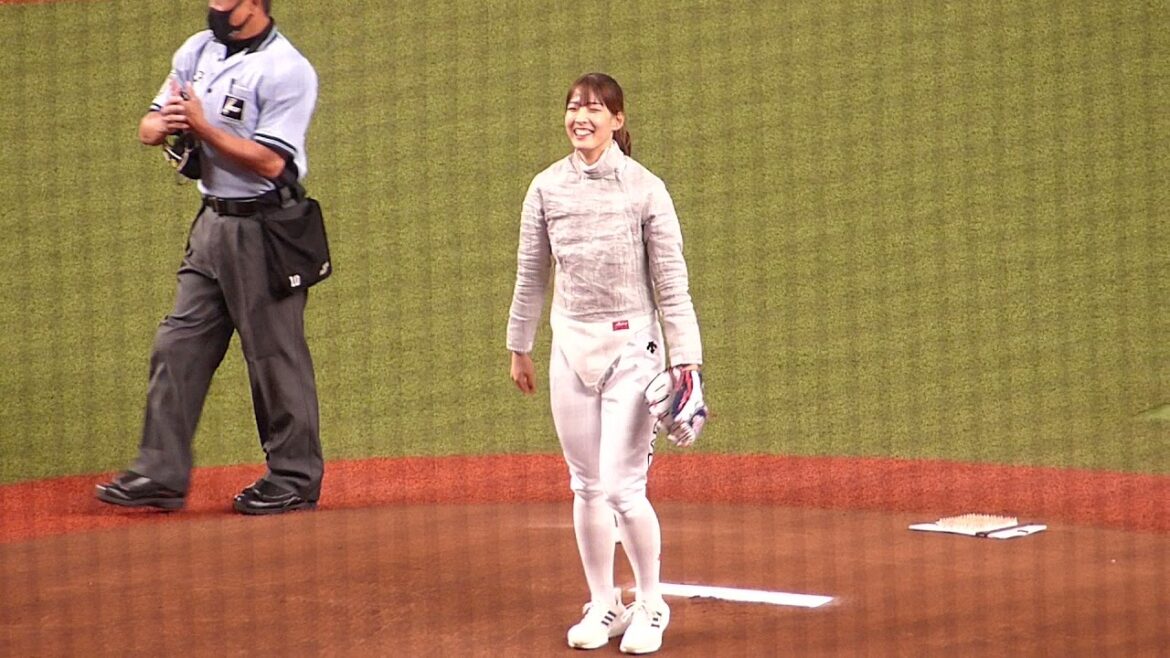 20210815 東京2020フェンシング日本代表 江村美咲選手の始球式