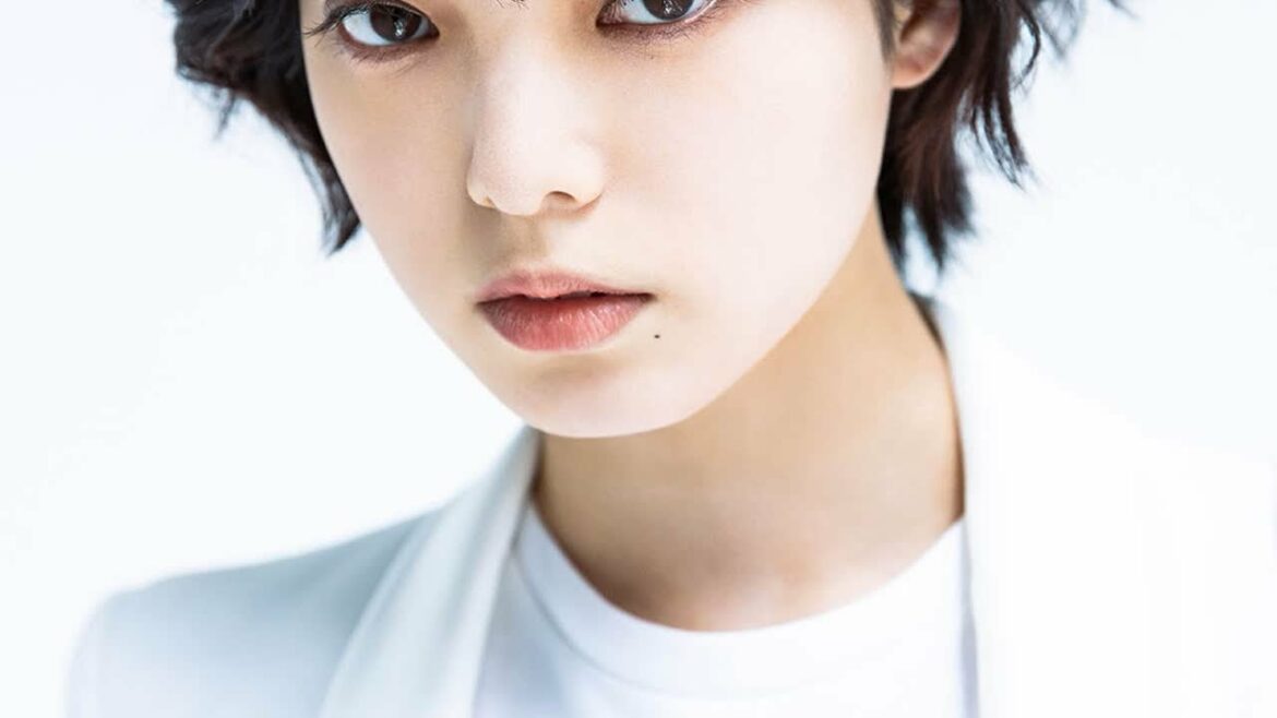 平手友梨奈、20歳の現在地＆“かけがえのない世界”を語る