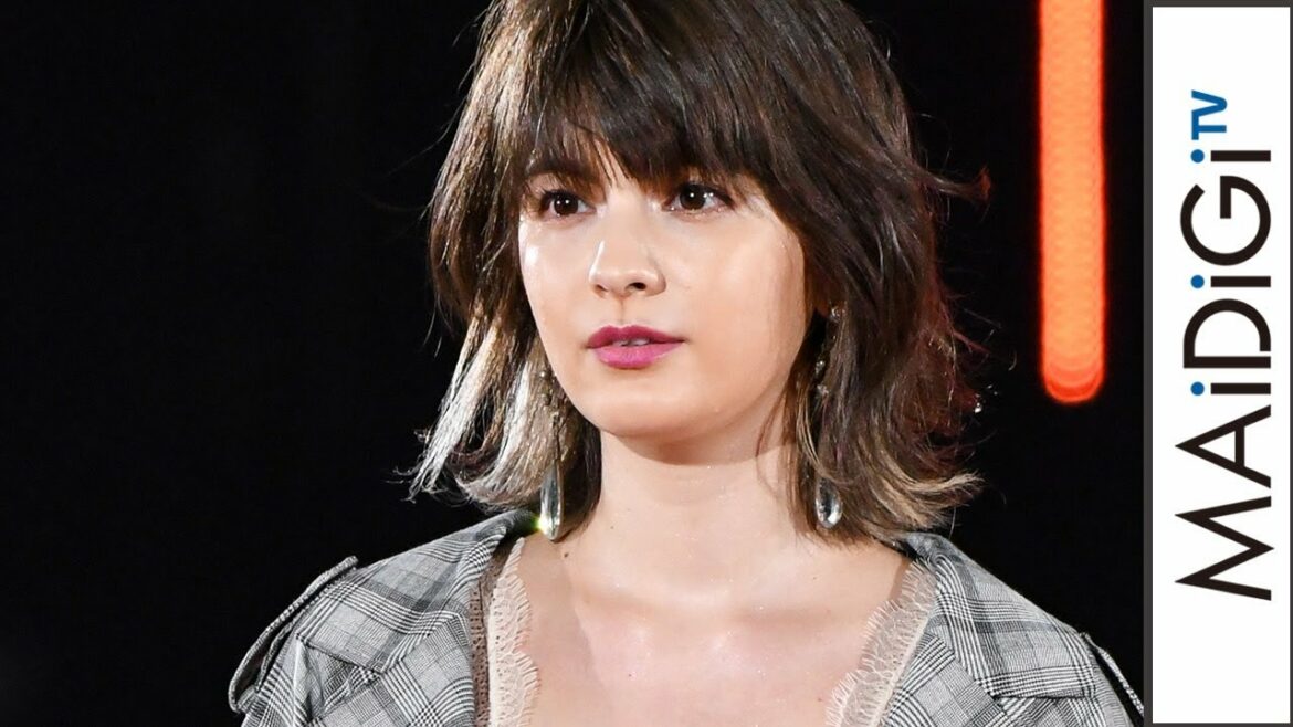 マギー、朝比奈彩、E-girls佐藤晴美、新川優愛が「DRWCYS」ステージに登場 「TGC2017A/W」 マギー、朝比奈彩、E-girls佐藤晴美、新川優愛が「DRWCYS」ステージに登場 「TGC2017A/W」