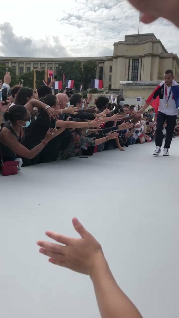 On t'aime @Steven_DaCosta＃trocadero＃Paris2024＃Tokyo2020＃JO2020..。