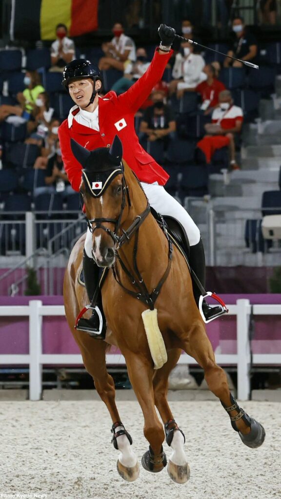 #馬術 障害馬術個人決勝

福島 大輔選手 6位入賞
斎藤 功貴選手 13位
佐藤 英賢選手 25位

3選手に大きな拍手を

#がんばれニッポン
#Tokyo...