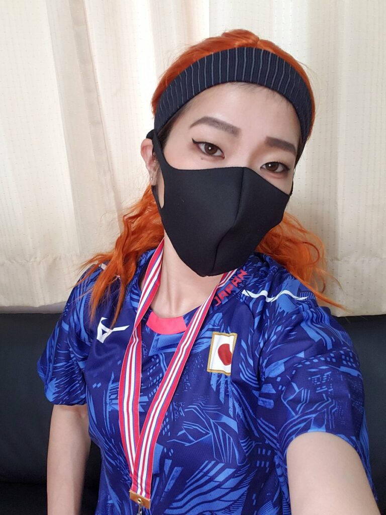 マスクつけてるバージョンも

#ものまね
#ものまねメイク
#野中生萌 選手
#オリンピック 
#スポーツクライミング 
#銀メダル 
#ホリプロコムものまね軍...