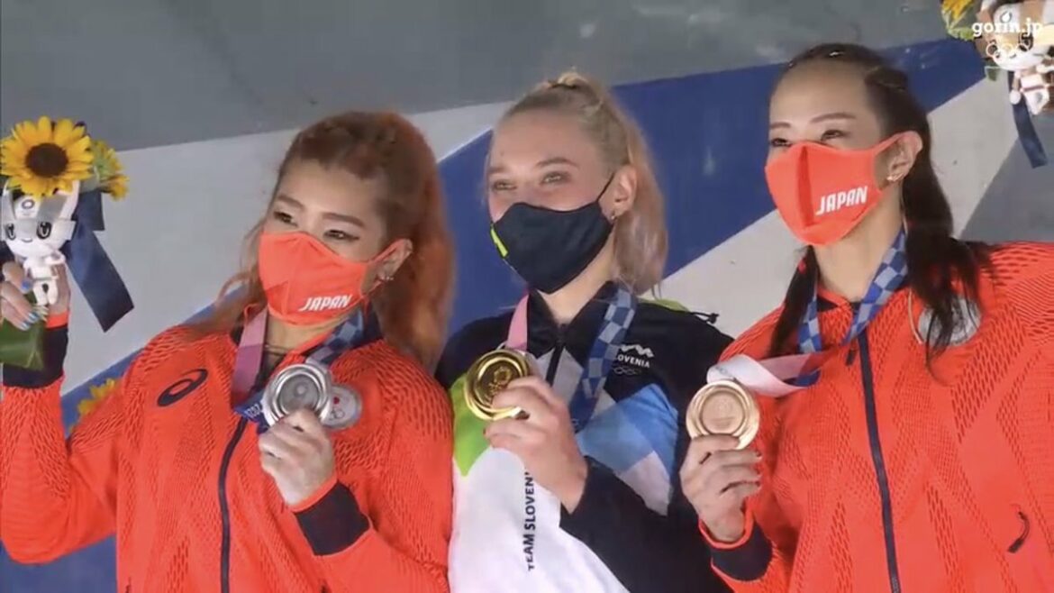 スポーツクライミング最高だね！
2人に感動しましたーー！
#Tokyo2020
#野口啓代  銅メダル
#野中生萌 銀メダル
#クライミング ...