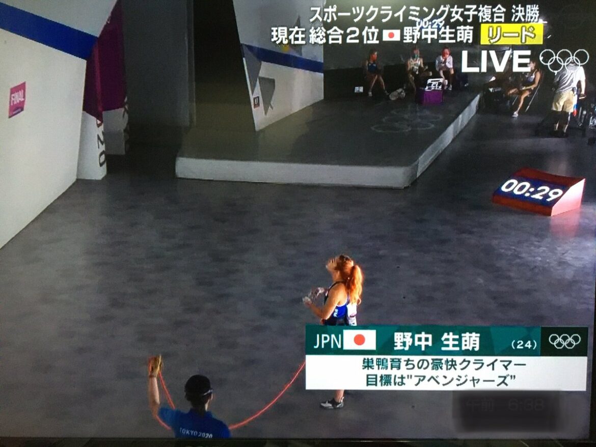 巣鴨育ちの野中選手 銀メダル獲得おめでとう〜

地蔵通り商店街ですがもんと一緒に祝賀パレードだ〜

#野中生萌
#tokyo2020    
 #スポーツクライ...