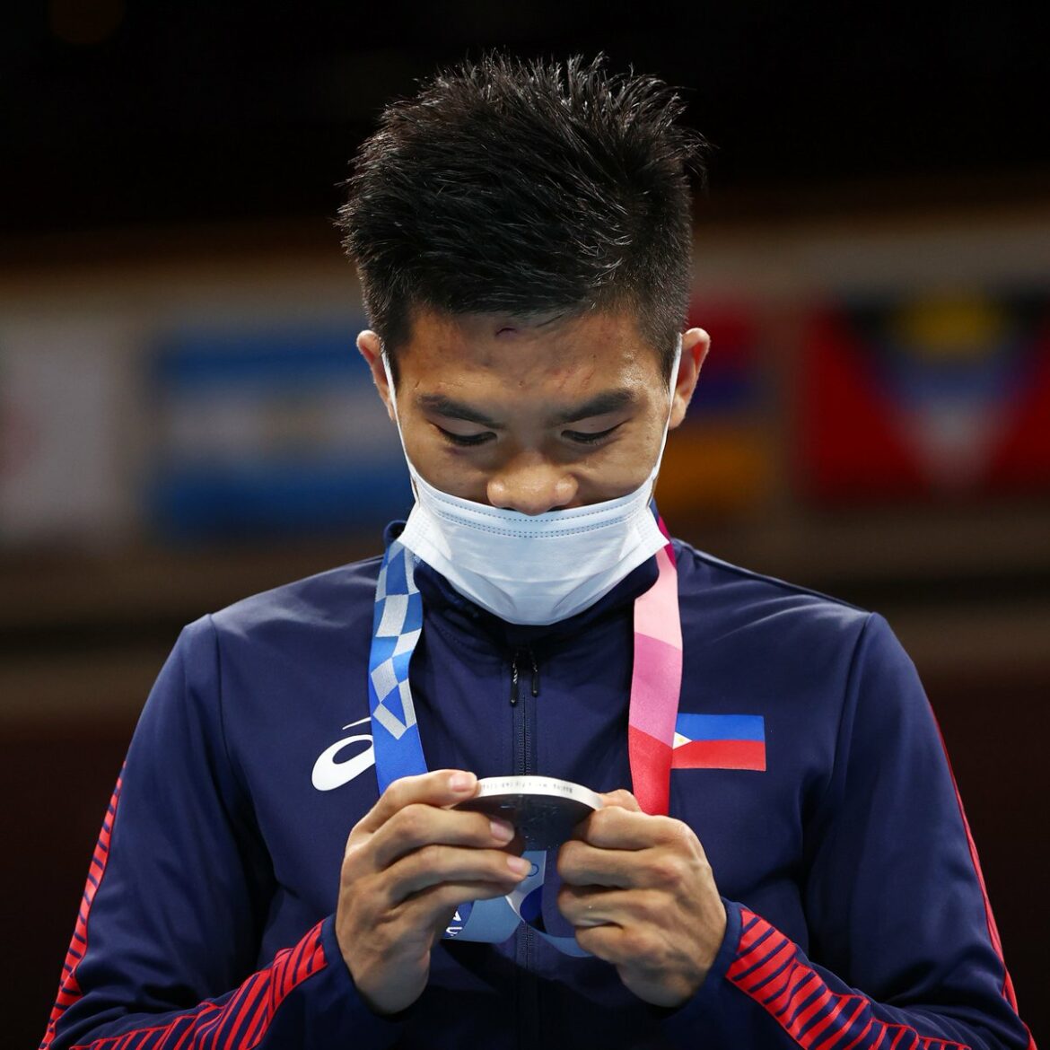 「#silverメダルは、私が幼い頃に経験したことを象徴しています… 「#silverメダルは、私が幼い頃に経験したことを象徴しています...