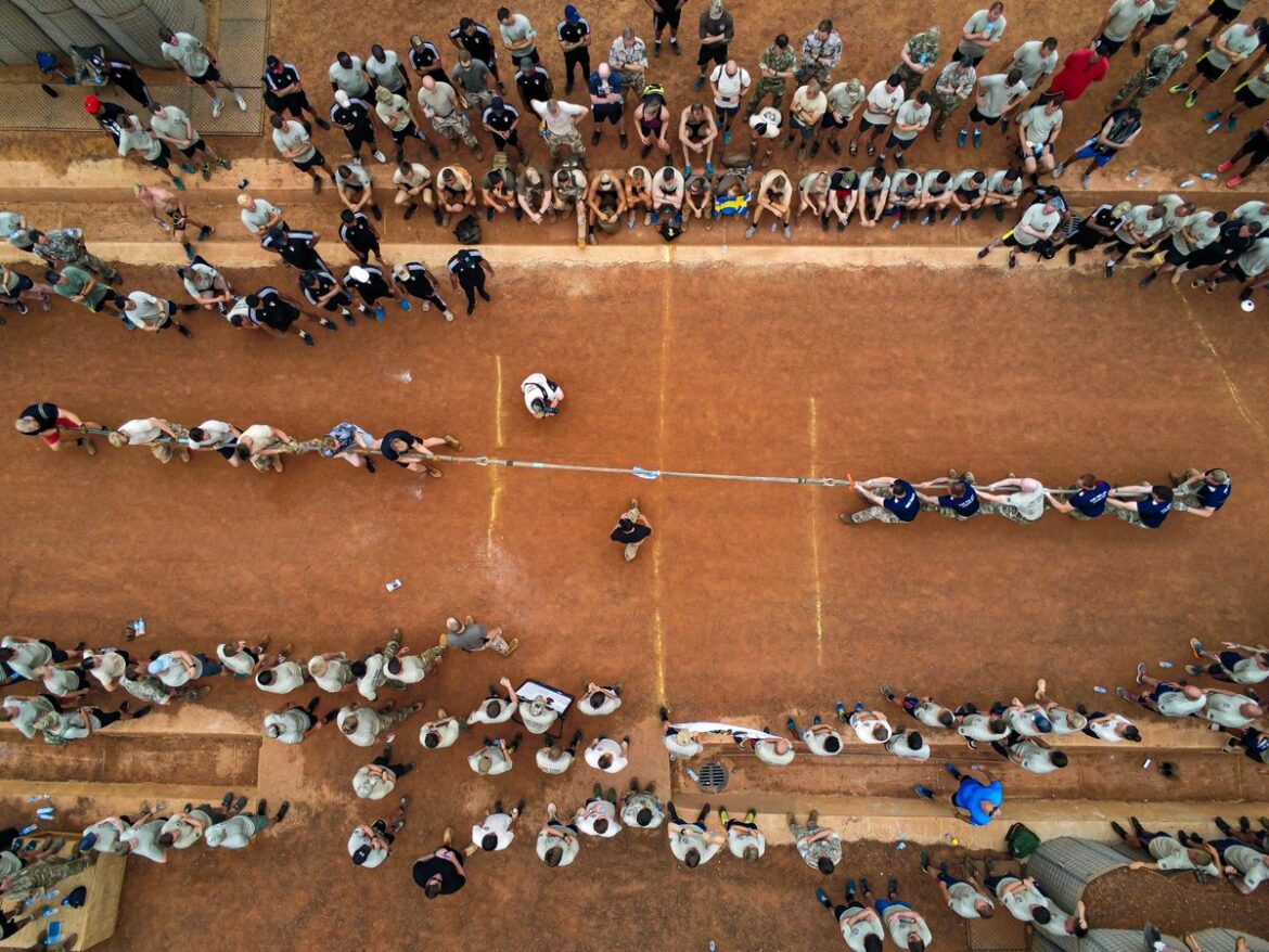 最初に:なぜ#Olympicsなのか? 人々を結びつける方法として。 すべての国… 最初に:なぜ#Olympicsなのか? 人々を結びつける方法として。 すべての国...