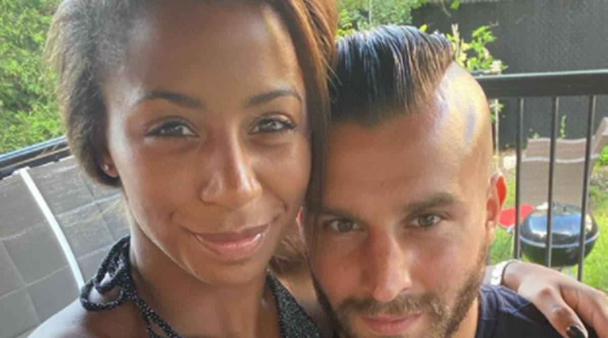 ジェニファーアベルのボーイフレンドとボクサーのデイビッドレミューは、AIで片膝をついて降りました... News WACOCA