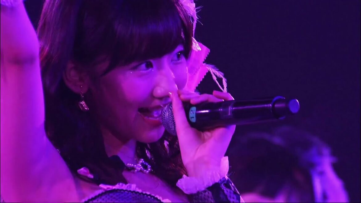 130427 AKB48 - 口移しのチョコレート (입으로 전해주는 초콜렛 / Chocolate by mouth)