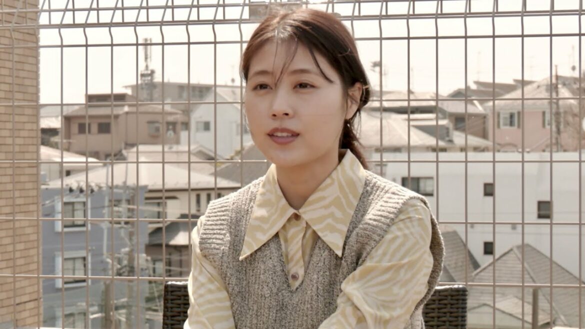 有村架純×志尊淳、コロナ禍の声なき仕事人達の現状をレポートする／映画『人と仕事』予告編