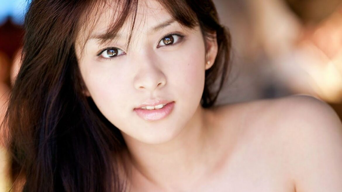 可愛すぎる武井咲（EMI TAKEI）　画像集１５連発　〜a young pretty woman〜