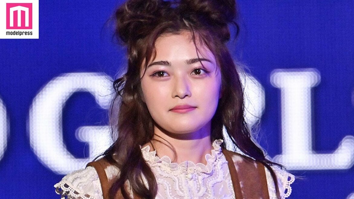 太眉からのイメチェン話題の井上咲楽、TGC初出演で堂々ランウェイ 吉川愛はド派手ヒョウ柄コーデでウインク＜東京ガールズコレクション 2021 AUTUMN／WINTER＞
