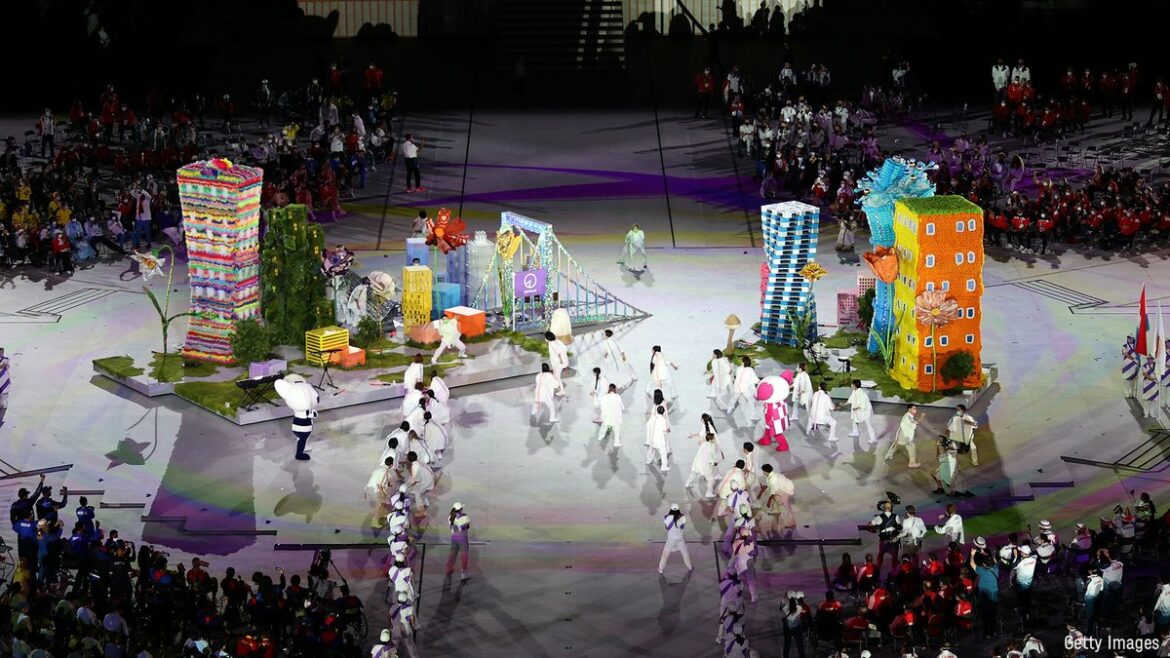 Tokyo 2020 Paralympic Games Closing Ceremony
/
#ミライトワ と #ソメイティを探せ
\
#Tokyo2020… Tokyo 2020 Paralympic Games Closing Ceremony
/
#ミライトワ と #ソメイティを探せ
\
#Tokyo2020...