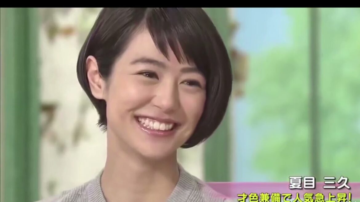 夏目三久の絶対領域　ニーハイ