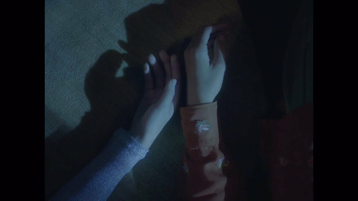 RADWIMPS - そっけない [Official Music Video]