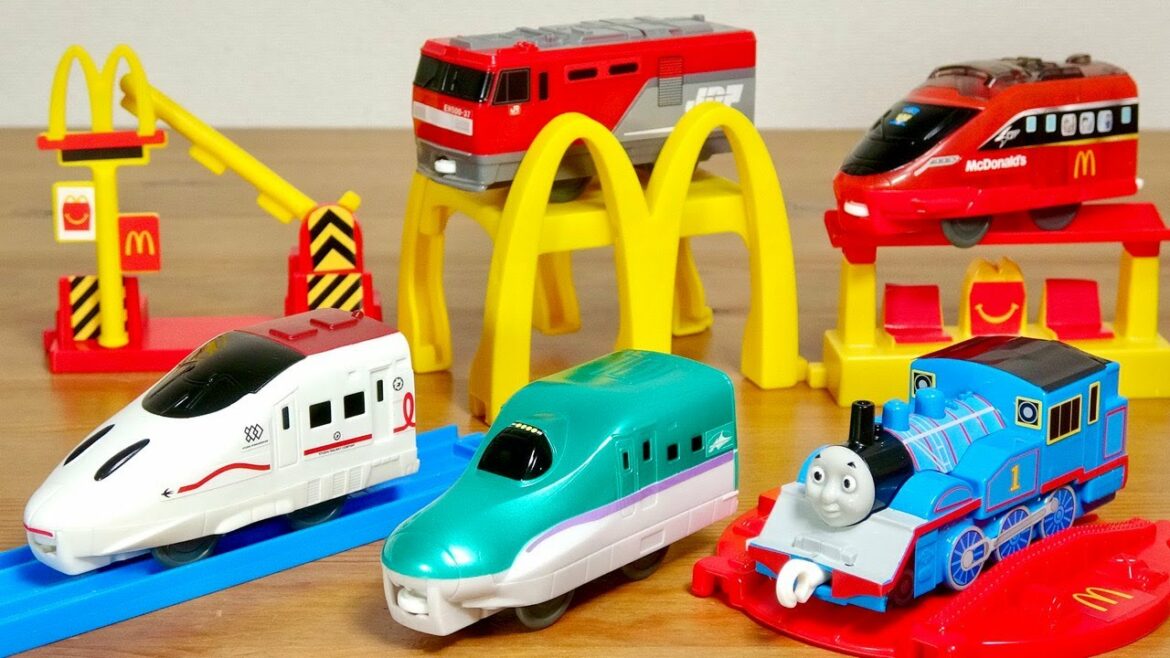マクドナルド踏切にトンネル☆更にトーマスにひみつのおもちゃまで登場！ハッピーセット第二弾 全５種 北海道新幹線H5系はやぶさ・800系新幹線つばめ・大井川鐵道きかんしゃトーマス号・EH500金太郎