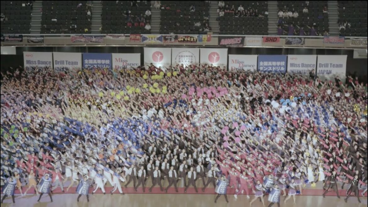 一般ガチダンサーのべ2,750人以上が登場！ ポカリスエット CM  「ポカリガチダンス ありがとう」篇