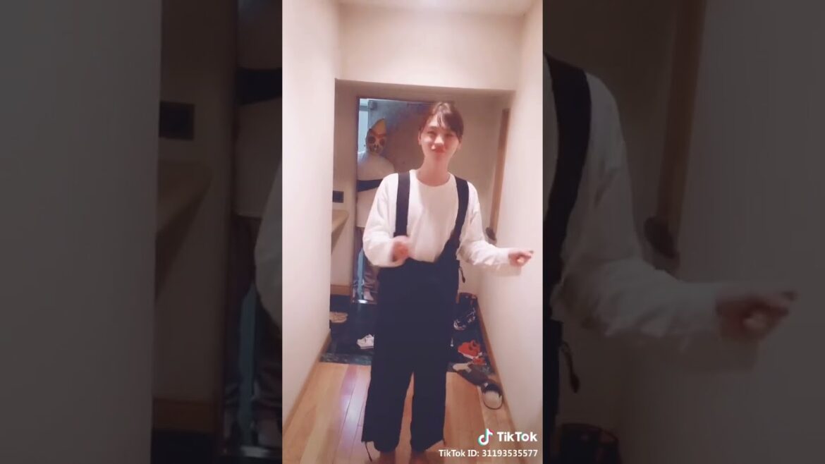 可愛い井手上漠ちゃんがTikTok撮ろうよダンス踊るぜ#Shorts