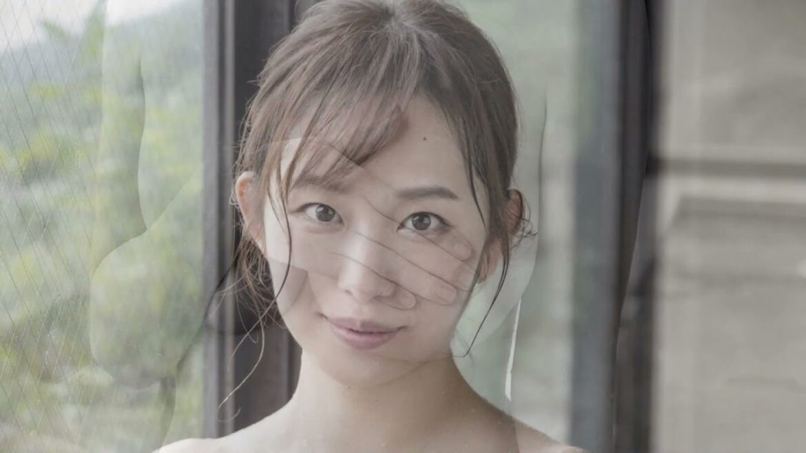 塩地美澄　脱げる女子アナＧカップ豊乳