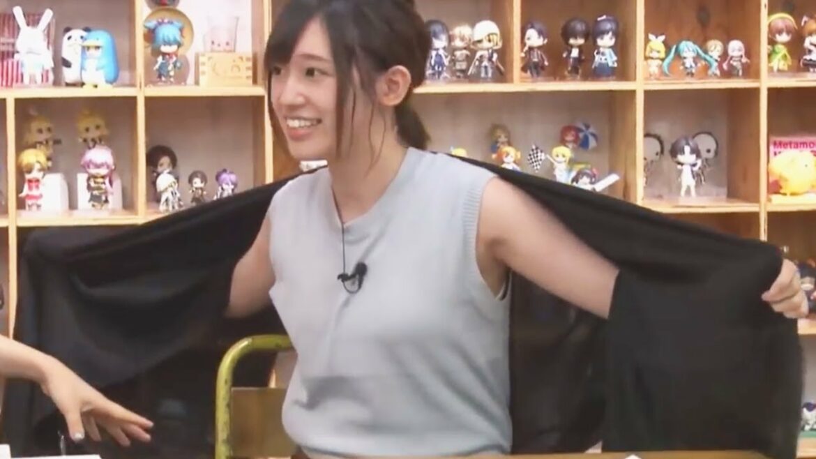 【神々しい】高橋李依「これ邪魔っ！（ﾇｷﾞｯ）」本渡楓、赤尾ひかる「ｗｗｗ」りえりーが見せつけるふっくら二の腕の眩しさで話が全く頭に入ってこない動画♪