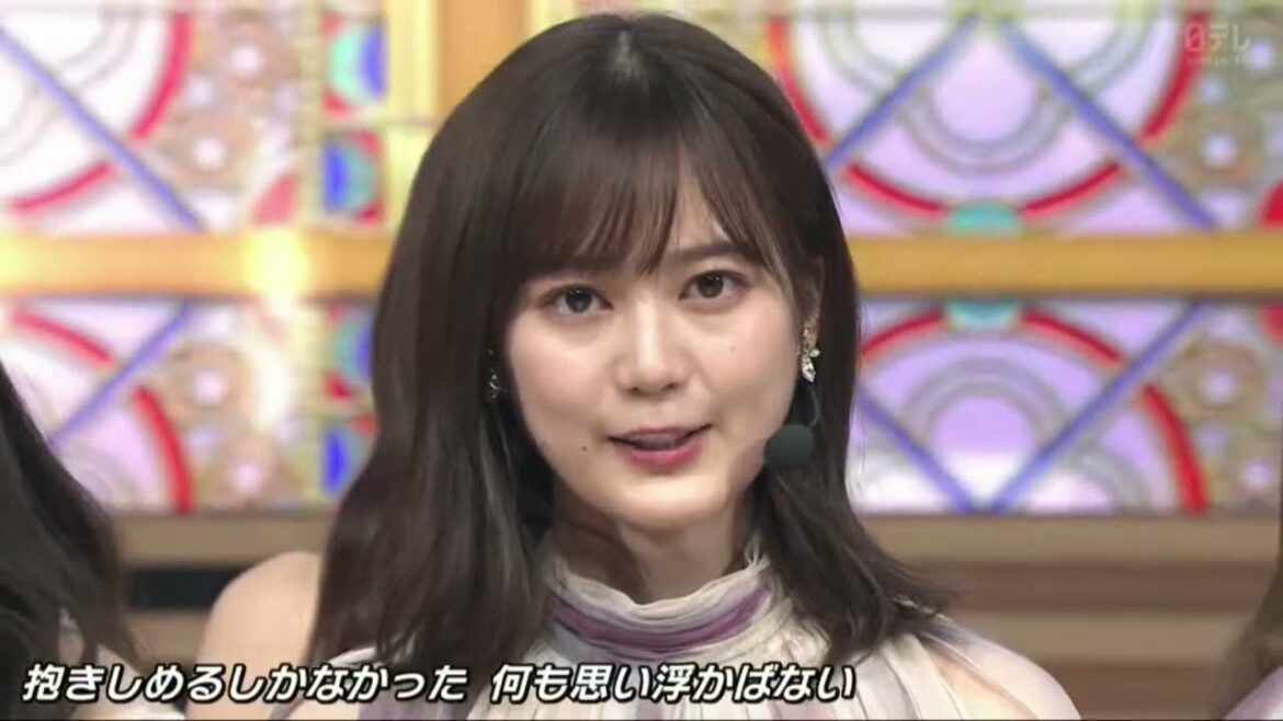 【乃木坂46】【gifあり】山下美月『最後のTight Hug』歌う生田を超ガン見しててワロタwwwwww【ベストヒット歌謡祭2021】【乃木坂46】