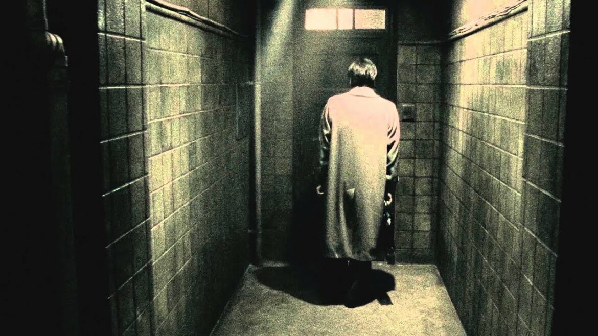 映画『R100』特報【HD】 2013年10月5日公開 映画『R100』特報【HD】 2013年10月5日公開