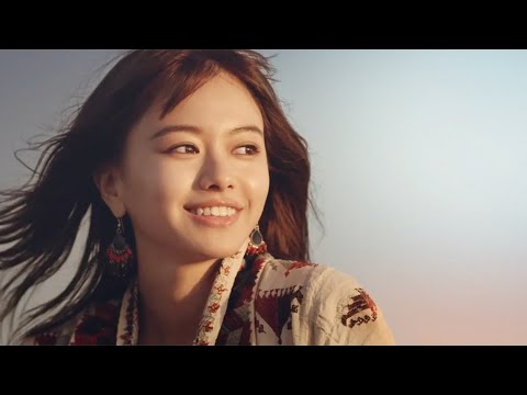 山本舞香が険しい砂漠のその向こうへ/株式会社マリモCM+メイキング 山本舞香が険しい砂漠のその向こうへ/株式会社マリモCM+メイキング