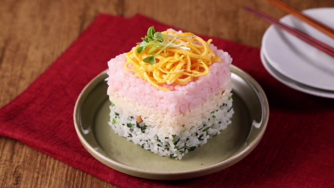 ちらし寿司ケーキの盛り付け方【牛乳パックで簡単に作れる方法】 ちらし寿司ケーキの盛り付け方【牛乳パックで簡単に作れる方法】