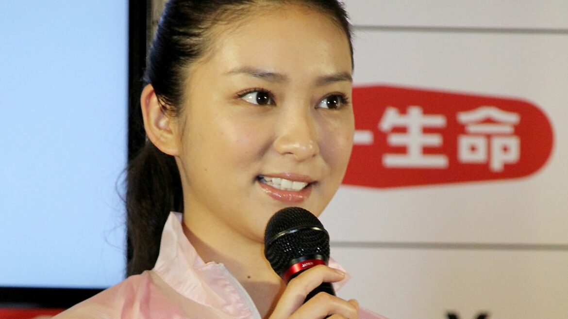 武井咲、役作りでミット打ち「アクション練習中」「第一生命 健康サポーター宣言イベント」2　#Emi Takei