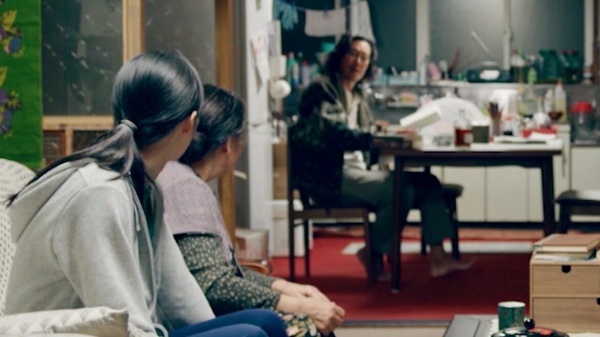 豊川悦司が突然はなうた「八甲田山」／映画『いとみち』特別映像