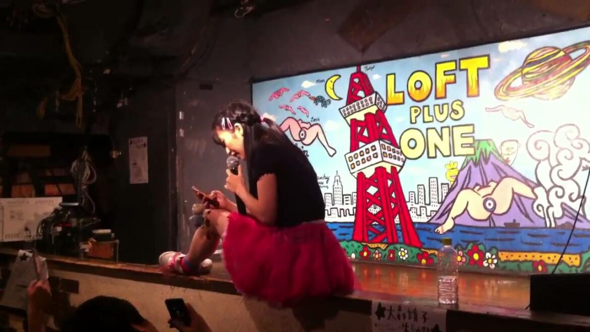 ぱいぱいでか美さん@新宿ロフトプラスワンさん。
